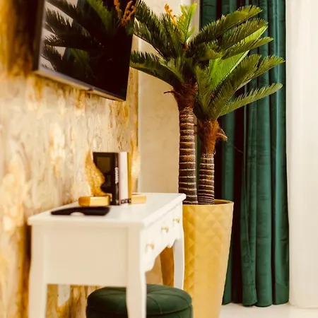Hotel Azimuth 5*